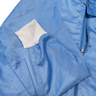 เสื้อผ้าป้องกันไฟฟ้าสถิตย์ป้องกันไฟฟ้าสถิตย์ปลอดฝุ่นสีน้ำเงินสำหรับอุตสาหกรรมคลีนรูม