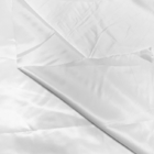การออกแบบทอ 110gsm Lint Free Cleanroom Fabric ระบายอากาศได้ โพลีเอสเตอร์ 100%
