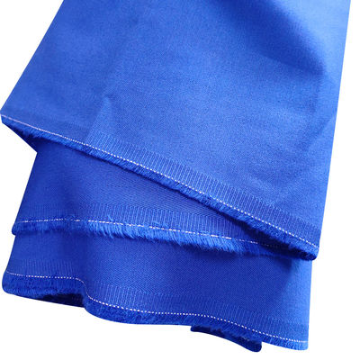 ผ้า Workwear สารหน่วงไฟผ้าฝ้ายโพลีผสม ESD ป้องกันไฟฟ้าสถิตย์สีน้ำเงินสำหรับพื้นที่ป้องกันไฟฟ้าสถิตย์
