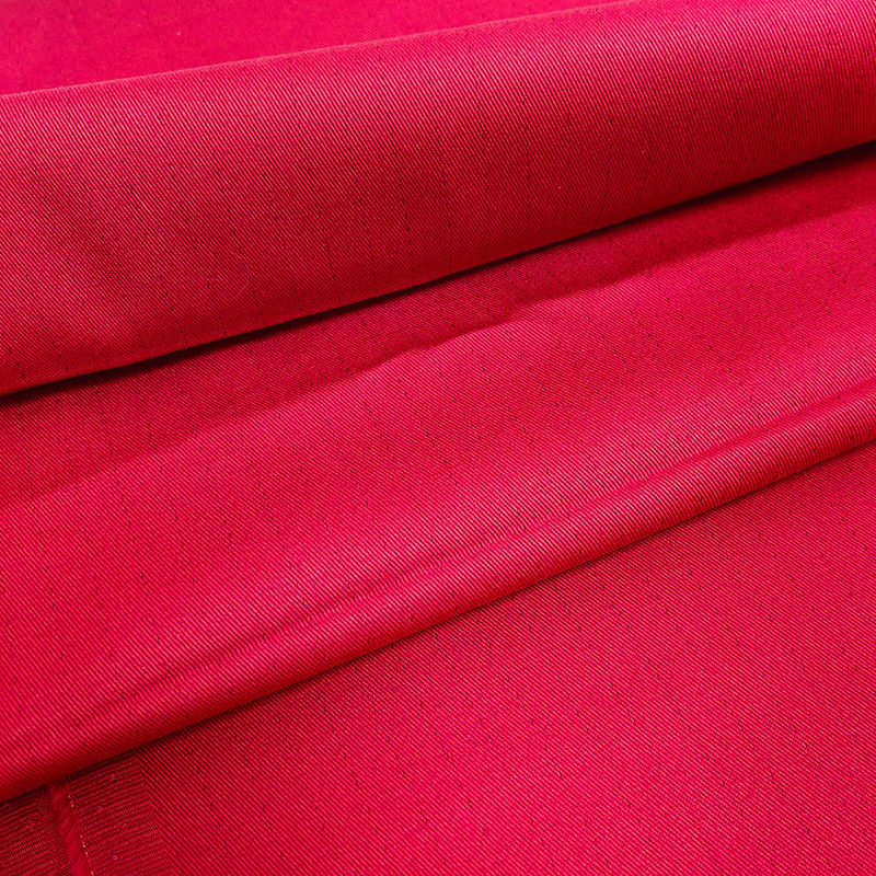 ผ้า ESD สีแดง มีประสิทธิภาพสูง กันสภาพอัดล้างไฟ เสื้อผ้าทํางานสําหรับสภาพแวดล้อมอุตสาหกรรม